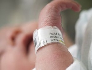 Skin complications associated with pediatric central venous access devices 7 venipuncture pain